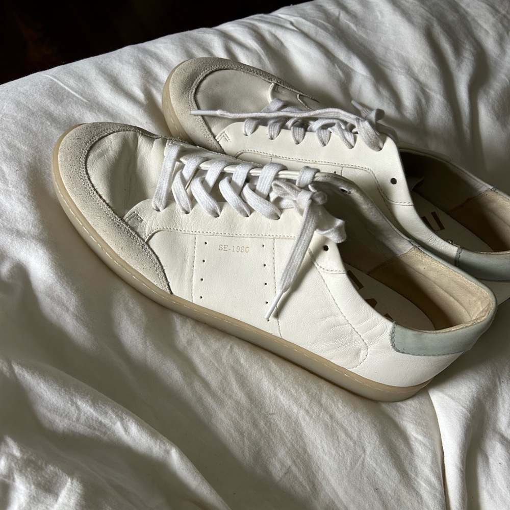 Sam Edelman Men’s Sneaker  size 12 . Worn  probably six times.